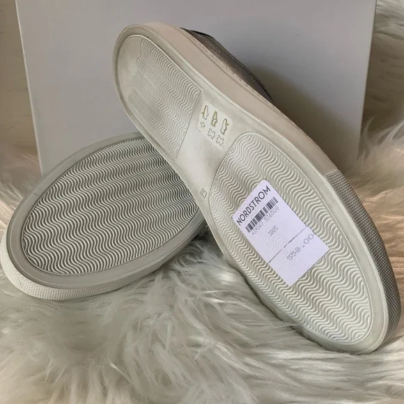 Common Projects - Picture 5 of 6